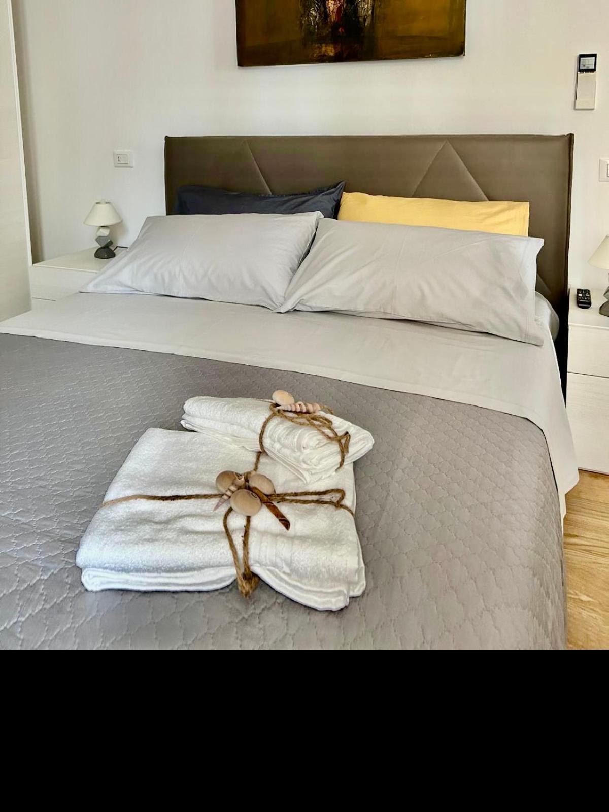 Apartamento Palazzo Galileo San Benedetto del Tronto Exterior foto