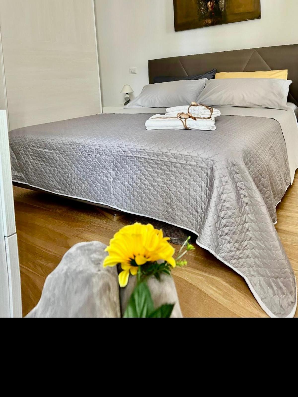 Apartamento Palazzo Galileo San Benedetto del Tronto Exterior foto